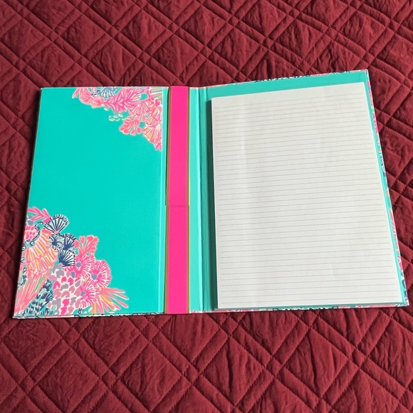 Lily Pulitzer Clipboard - Picture 3 of 4